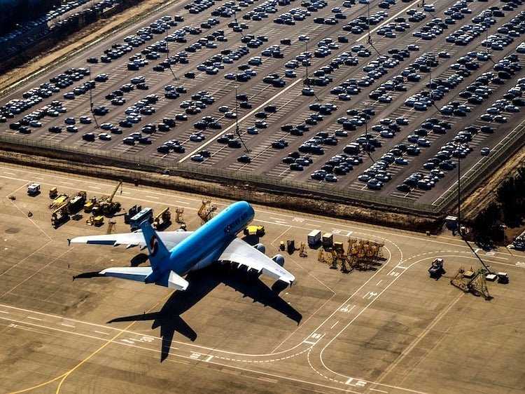 Advantages of Airport Parking When Travelling with Family 
