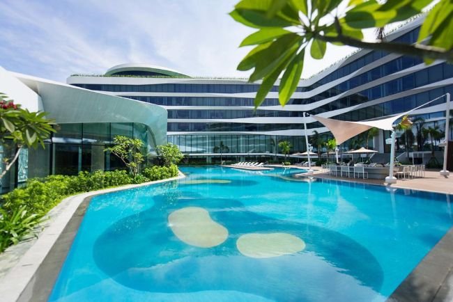 15 Finest STAYCATIONS IN MANILA